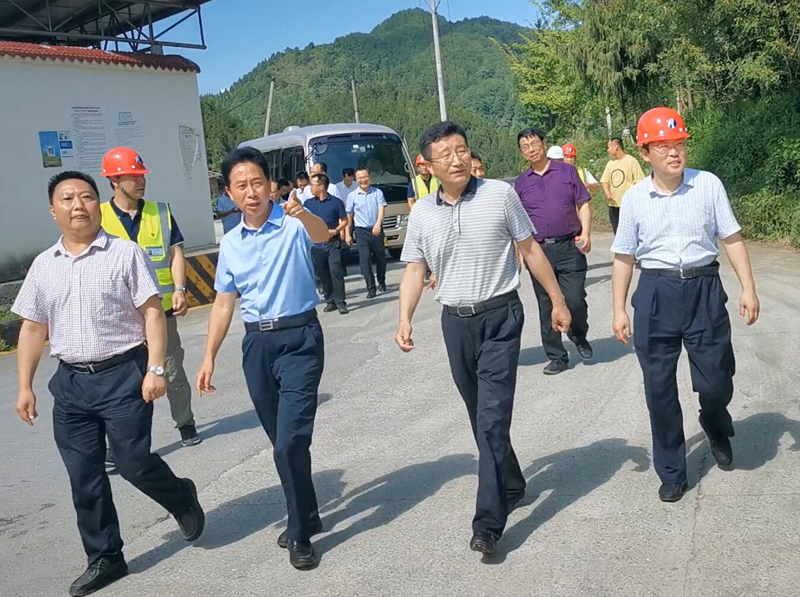 1594085087368.jpg chognqingdianjiangshiweishujibobinbin2020.7.31-1.jpg