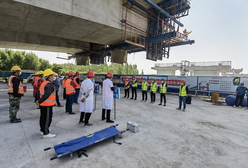 陽新黃河特大橋第二合同段開展機械傷害應急演練-1.jpg