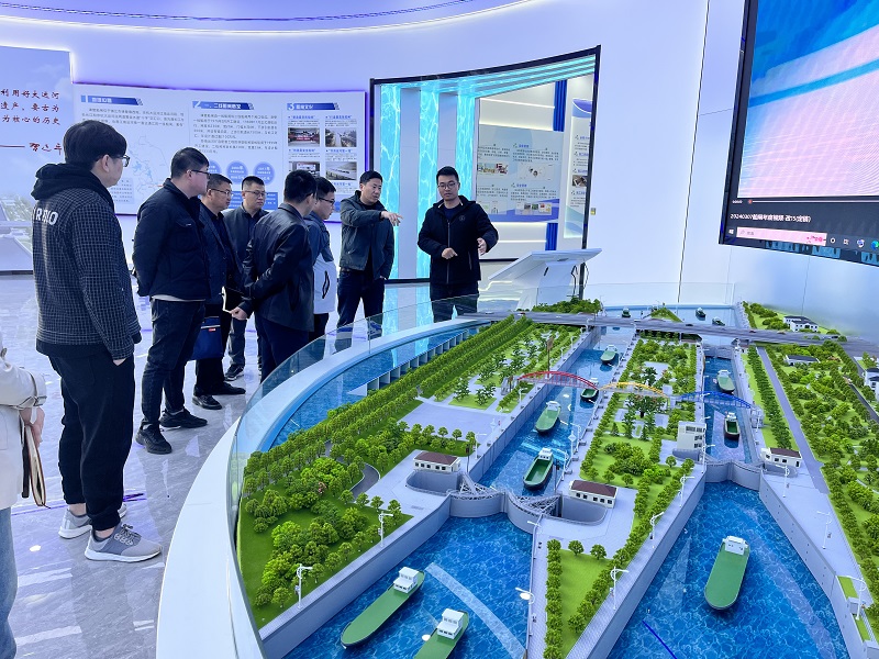 1711355805696.jpg 中豫工程建設公司赴蘇交工諫壁一線船閘擴容改造項目交流學習.jpg